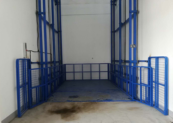 鏈條液壓升降貨梯 鏈條液壓升降貨梯